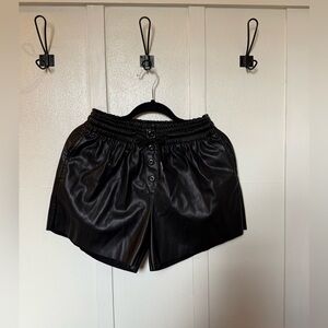 Tagoo Faux Leather Shorts High Waisted Wide Leg With Pockets Size Large